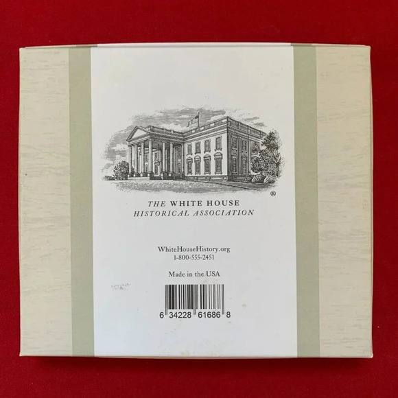 2020 White House Christmas Ornament John F. Kennedy 24k Gold New In Box - Picture 6 of 6